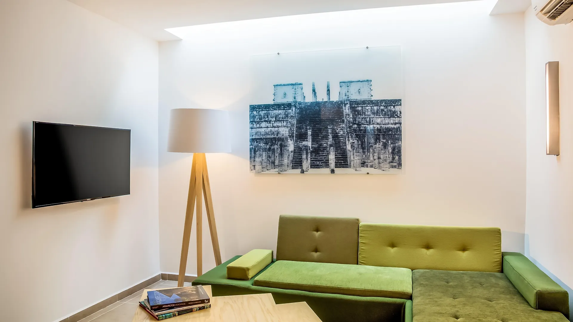 Fiesta Inn Playa del Carmen México