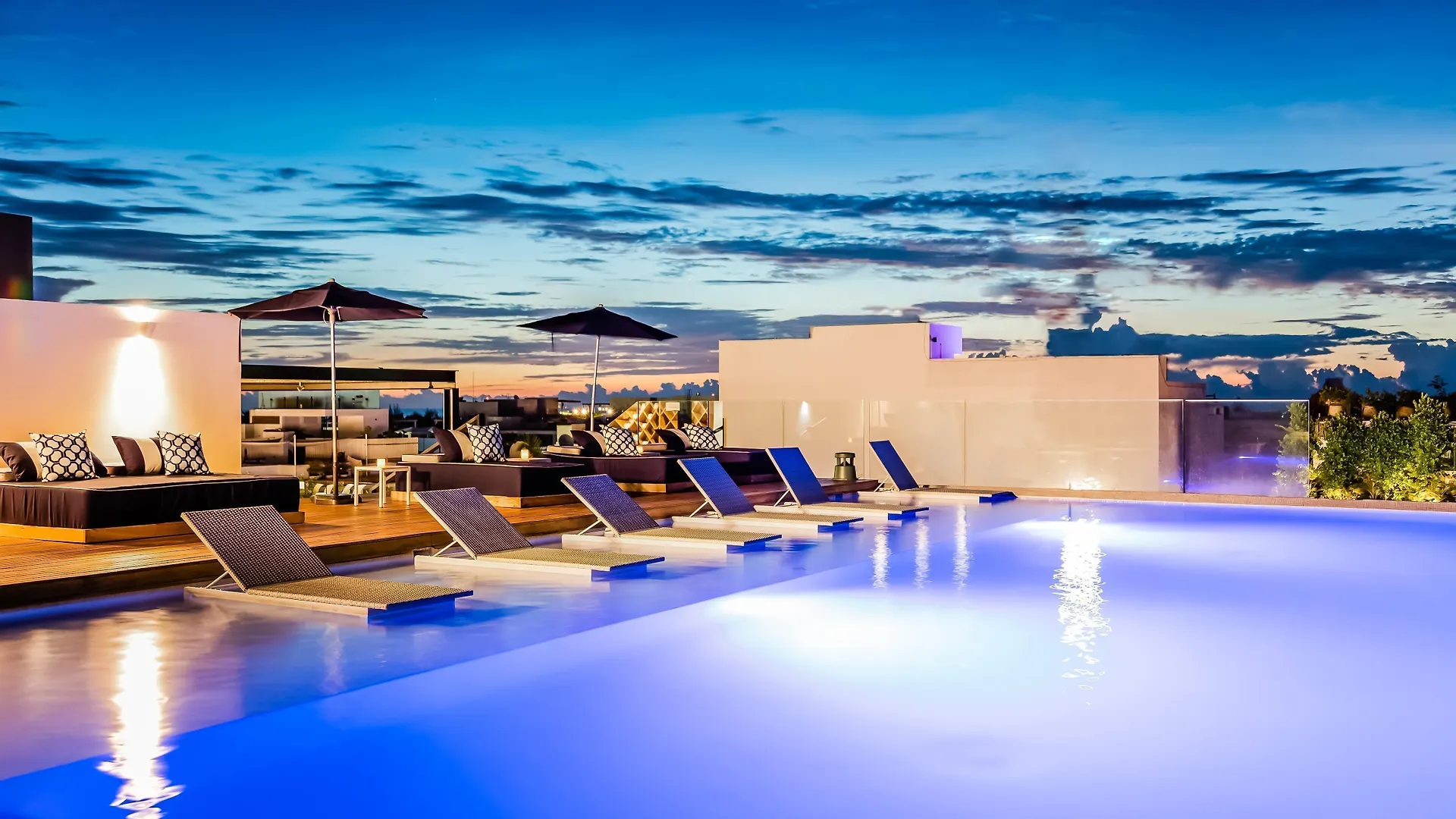 Fiesta Inn Playa del Carmen Hotel